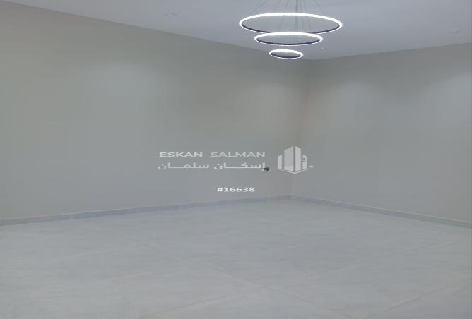 256773 - Property Image 2