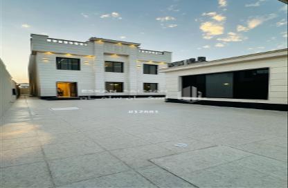 Villa - 7+ Bedrooms - 7 Bathrooms for sale in Al Amwaj - Al Khubar - Eastern