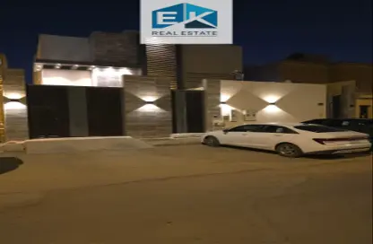Villa - 7 Bedrooms - 3 Bathrooms for sale in Al Munisiyah - Riyadh - Ar Riyadh Villa - 7 Bedrooms - 3 Bathrooms for sale in Al Munisiyah - Riyadh - Ar Riyadh