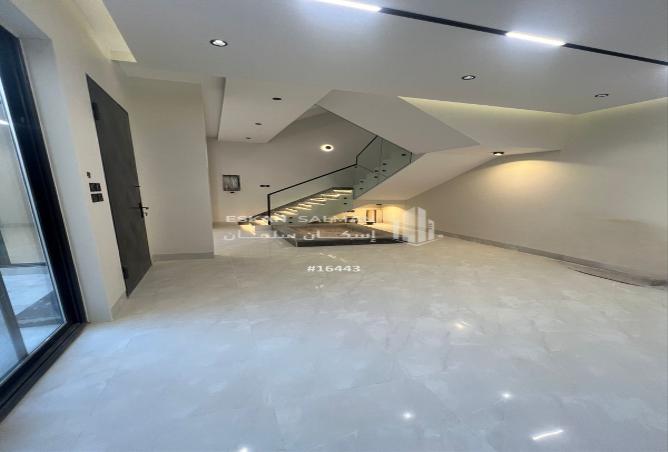 256505 - Property Image 3