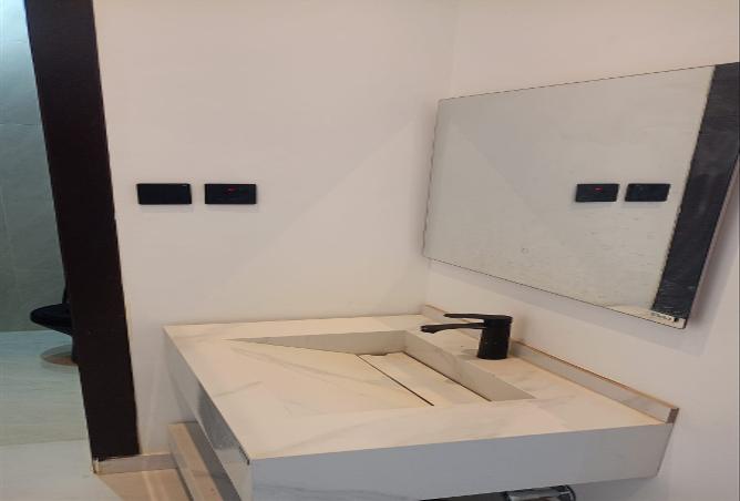 258503 - Property Image 2