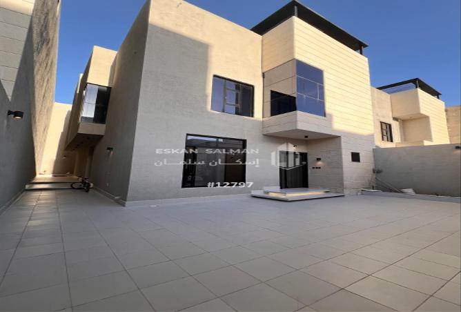 252097 - Property Image 2