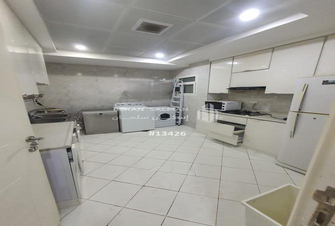 252031 - Property Image 3