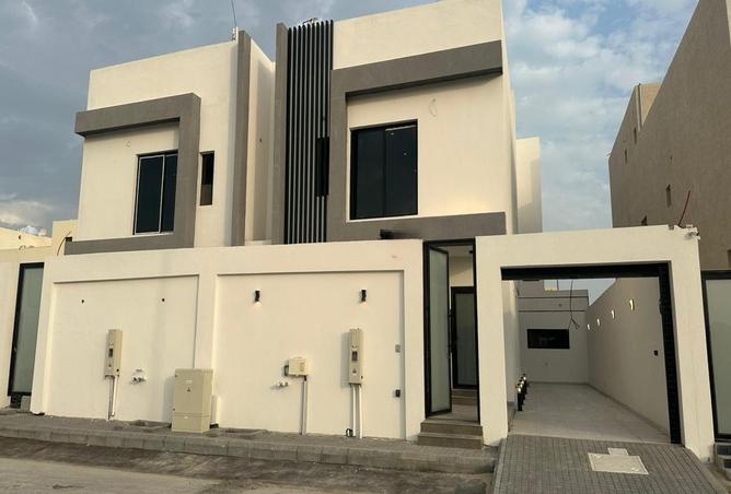 Villa - 7 Bedrooms - 5 Bathrooms for sale in Al Aqiq - Al Khubar - Eastern