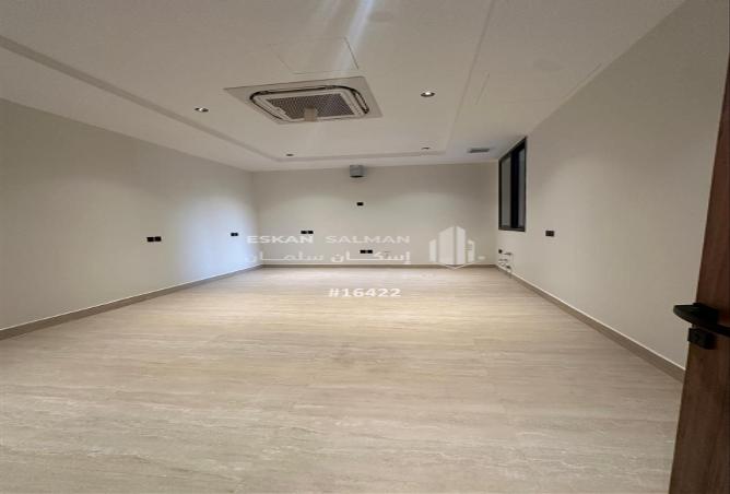 256388 - Property Image 2