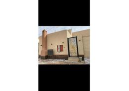شقة - 3 غرف نوم - 3 حمامات for للبيع in المزاحمية - الرياض