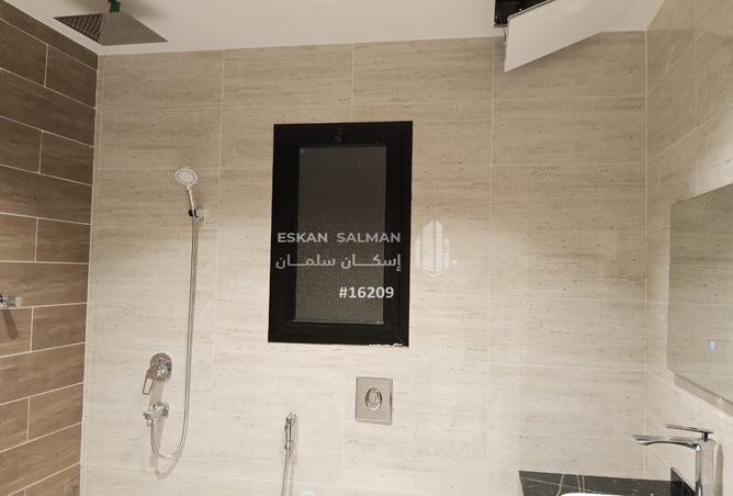 256192 - Property Image 3
