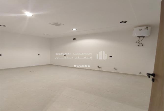 256977 - Property Image 3