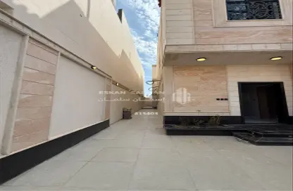Villa - 7+ Bedrooms - 6 Bathrooms for sale in Ad Difa - Madinah - Al Madinah Al Munawwarah