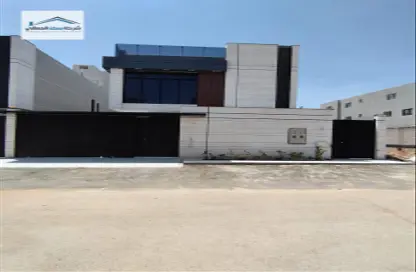 فيلا - 6 غرف نوم للبيع في حي الرمال - شرق الرياض - الرياض