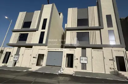 Full Floor - 7 Bedrooms - 4 Bathrooms for sale in Al Dhurfah - Khamis Mushayt - Asir