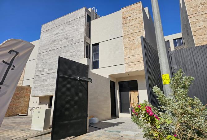 258028 - Property Main Image