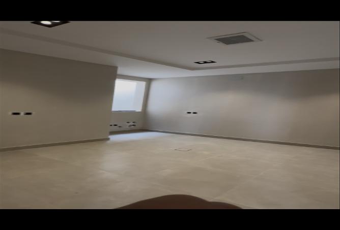 258031 - Property Image 2