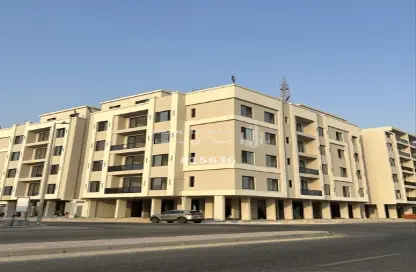 Apartment - 5 Bedrooms - 4 Bathrooms for sale in Prince Muhammad bin Saud - Ad Dammam - Eastern