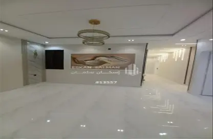 طابق كامل - 7 غرف نوم - 4 حمامات للبيع في الظرفة - خميس مشيط - عسير