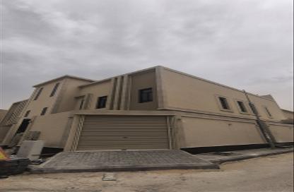 Full Floor - 5 Bedrooms - 4 Bathrooms for sale in Al Munisiyah - Riyadh - Ar Riyadh