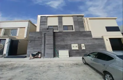 Full Floor - 4 Bedrooms - 3 Bathrooms for sale in Al Janadriyah - Riyadh - Ar Riyadh