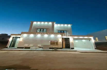 Full Floor - 6 Bedrooms - 3 Bathrooms for sale in Al Janadriyah - Riyadh - Ar Riyadh