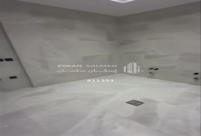 247908 - Property Image 2