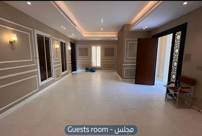 255736 - Property Image 2