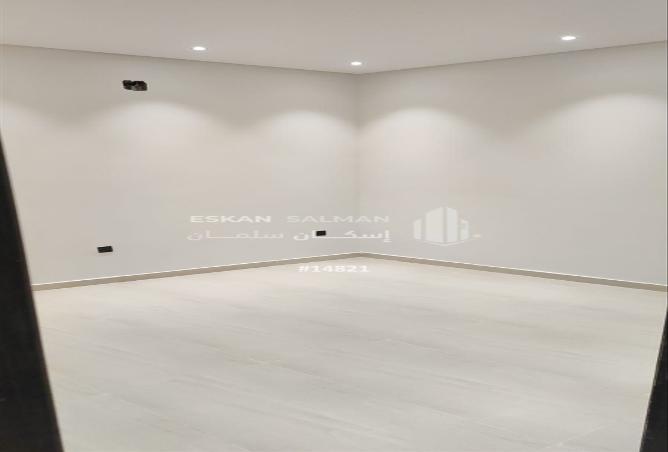 253801 - Property Image 2
