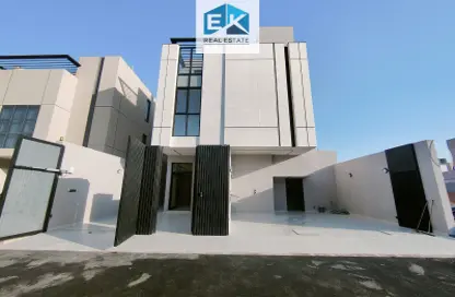 Apartment - 4 Bedrooms - 3 Bathrooms for sale in Al Janadriyah - Riyadh - Ar Riyadh