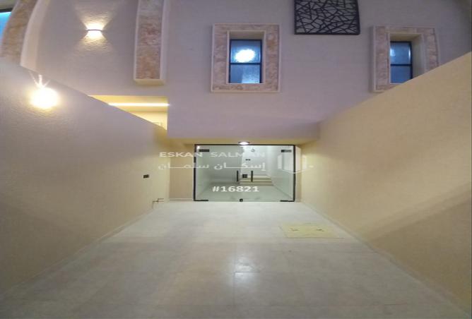 256846 - Property Image 3