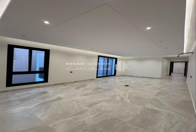 253913 - Property Image 3