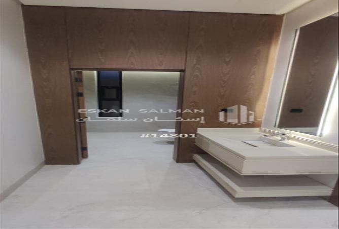 255671 - Property Image 2