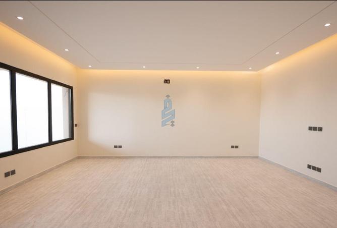 257116 - Property Image 3