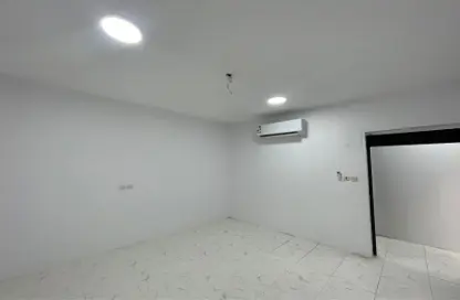 Apartment - 3 Bedrooms - 3 Bathrooms for rent in Al Aziziyah - Riyadh - Ar Riyadh Apartment - 3 Bedrooms - 3 Bathrooms for rent in Al Aziziyah - Riyadh - Ar Riyadh