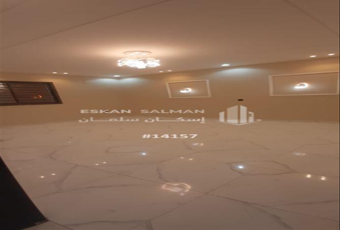 252848 - Property Image 2