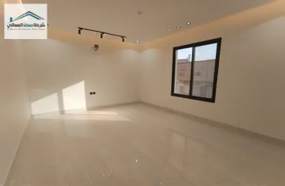 شقة - 5 غرف نوم - 3 حمامات للبيع في المونسية - الرياض - الرياض