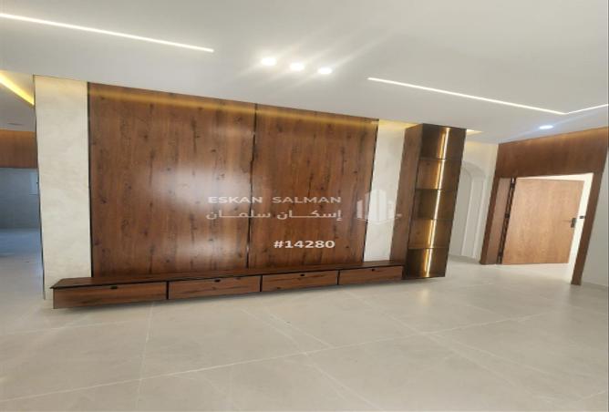 253117 - Property Image 2
