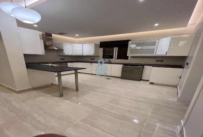 253232 - Property Image 3