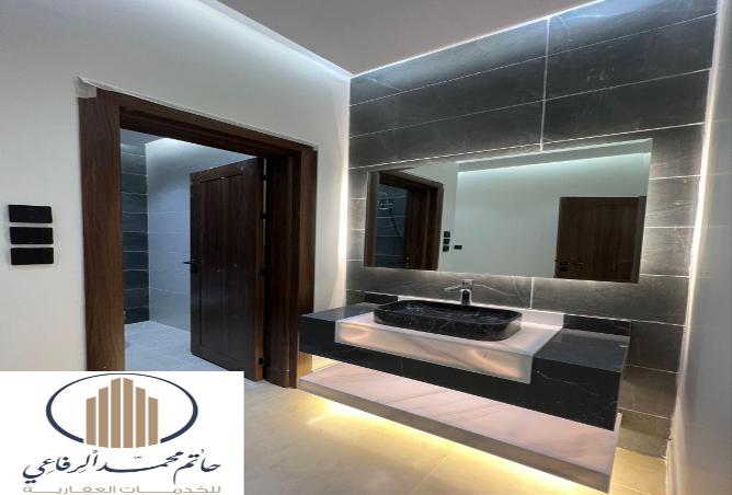 258412 - Property Image 3