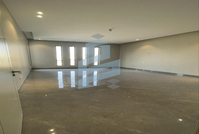 255682 - Property Image 2