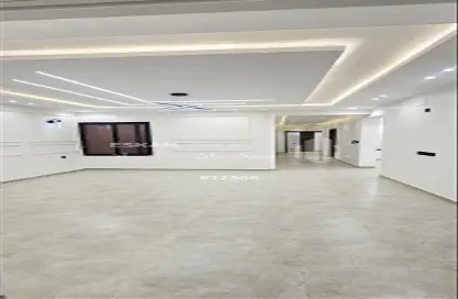 Full Floor - 5 Bedrooms - 4 Bathrooms for sale in Al Ghadir - Abha - Asir