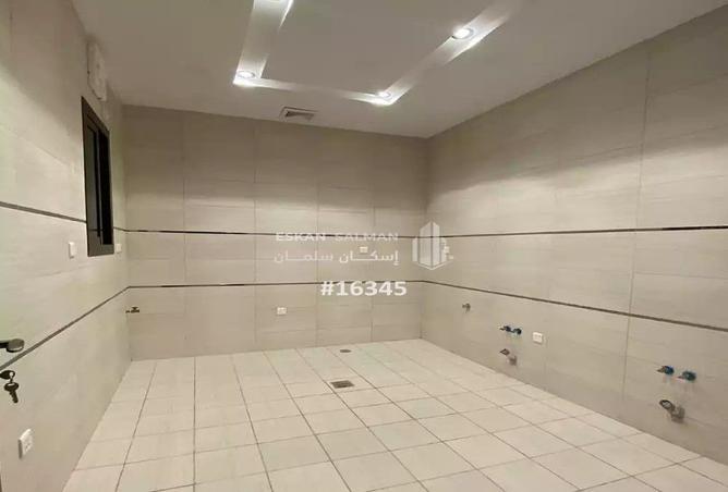 256218 - Property Image 2