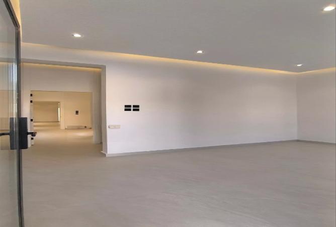 245310 - Property Image 3