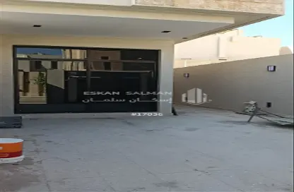 Full Floor - 5 Bedrooms - 4 Bathrooms for sale in Al Quds - Riyadh - Ar Riyadh