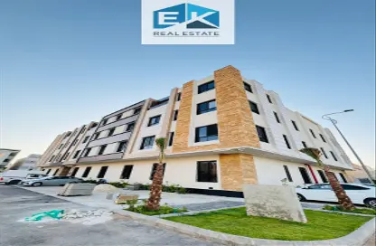 Apartment - 4 Bedrooms - 3 Bathrooms for sale in Al Munisiyah - Riyadh - Ar Riyadh