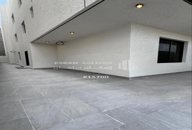 255225 - Property Image 2