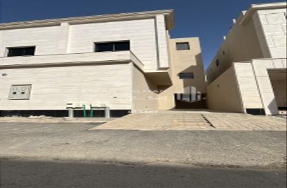 Apartment - 5 Bedrooms - 4 Bathrooms for sale in Al Nadwah - Riyadh - Ar Riyadh