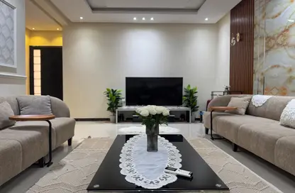 Villa - 6 Bedrooms - 5 Bathrooms for rent in Al Munisiyah - Riyadh - Ar Riyadh