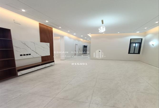254815 - Property Image 2