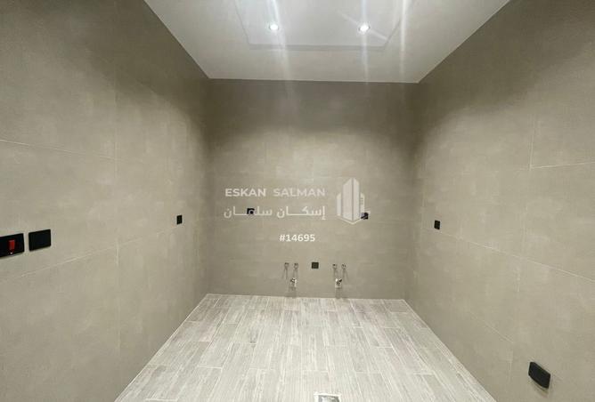 253748 - Property Image 3