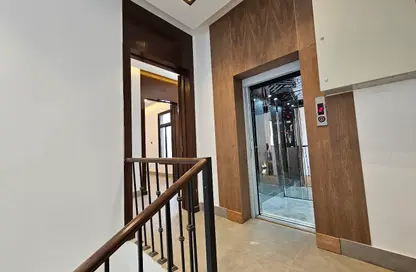 Apartment - 3 Bedrooms - 2 Bathrooms for sale in Al Munisiyah - Riyadh - Ar Riyadh