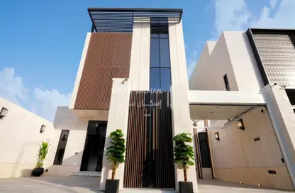 Full Floor - 5 Bedrooms - 4 Bathrooms for sale in Al Arid - Riyadh - Ar Riyadh
