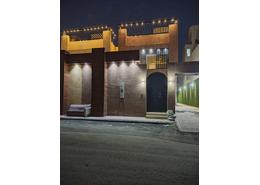فيلا - 4 غرف نوم - 5 حمامات for للبيع in حي بدر - جنوب الرياض - الرياض